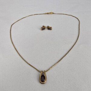 Vintage Avon Gold Tone Purple Faceted Stone Delicate